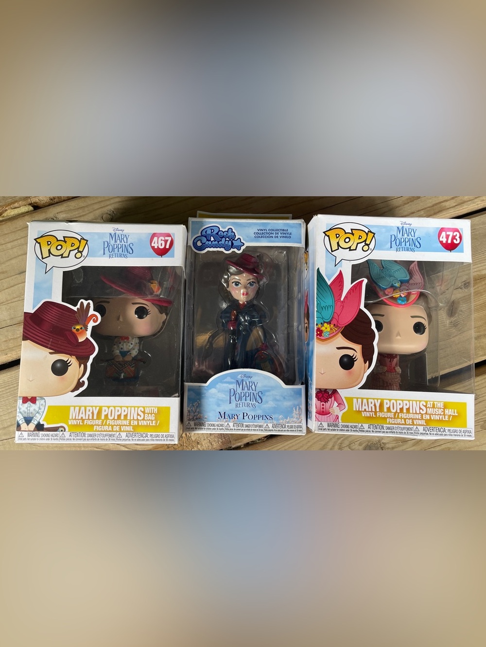Disney Mary Poppins Returns Vinyl Figure - Blue & Red plus 2 Funko pops